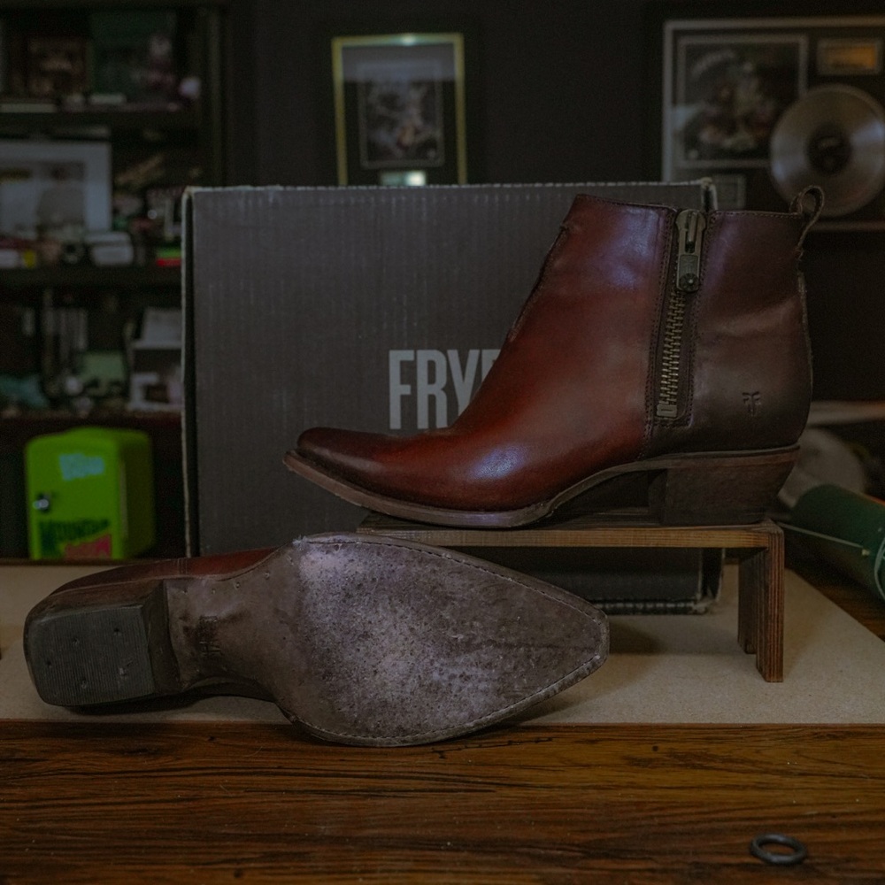 Frye Rich Brown Leather Ankle Boots - Picture 5 of 8